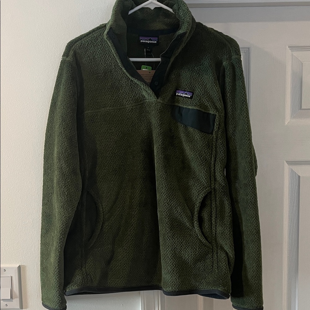 Patagonia Women’s Olive Fleece Jacket